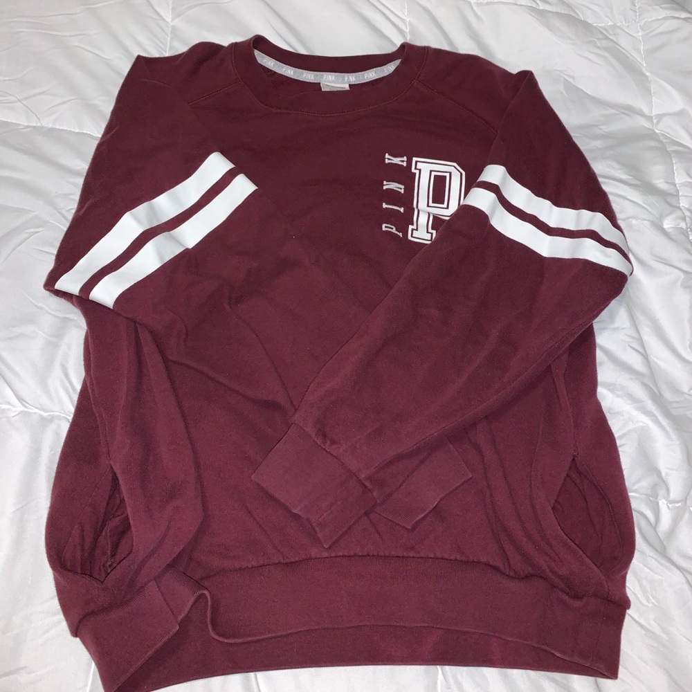 Burgundy Victoria Secret’s PINK sweatshirt